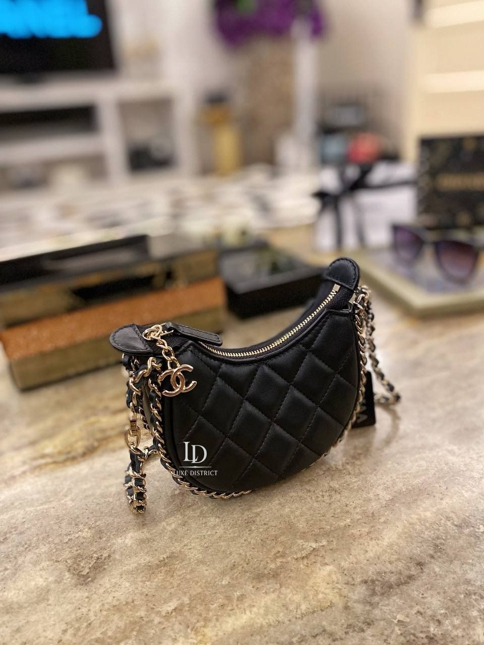 Сумка Chanel реплика Moon Hobo Mini из натуральной кожи