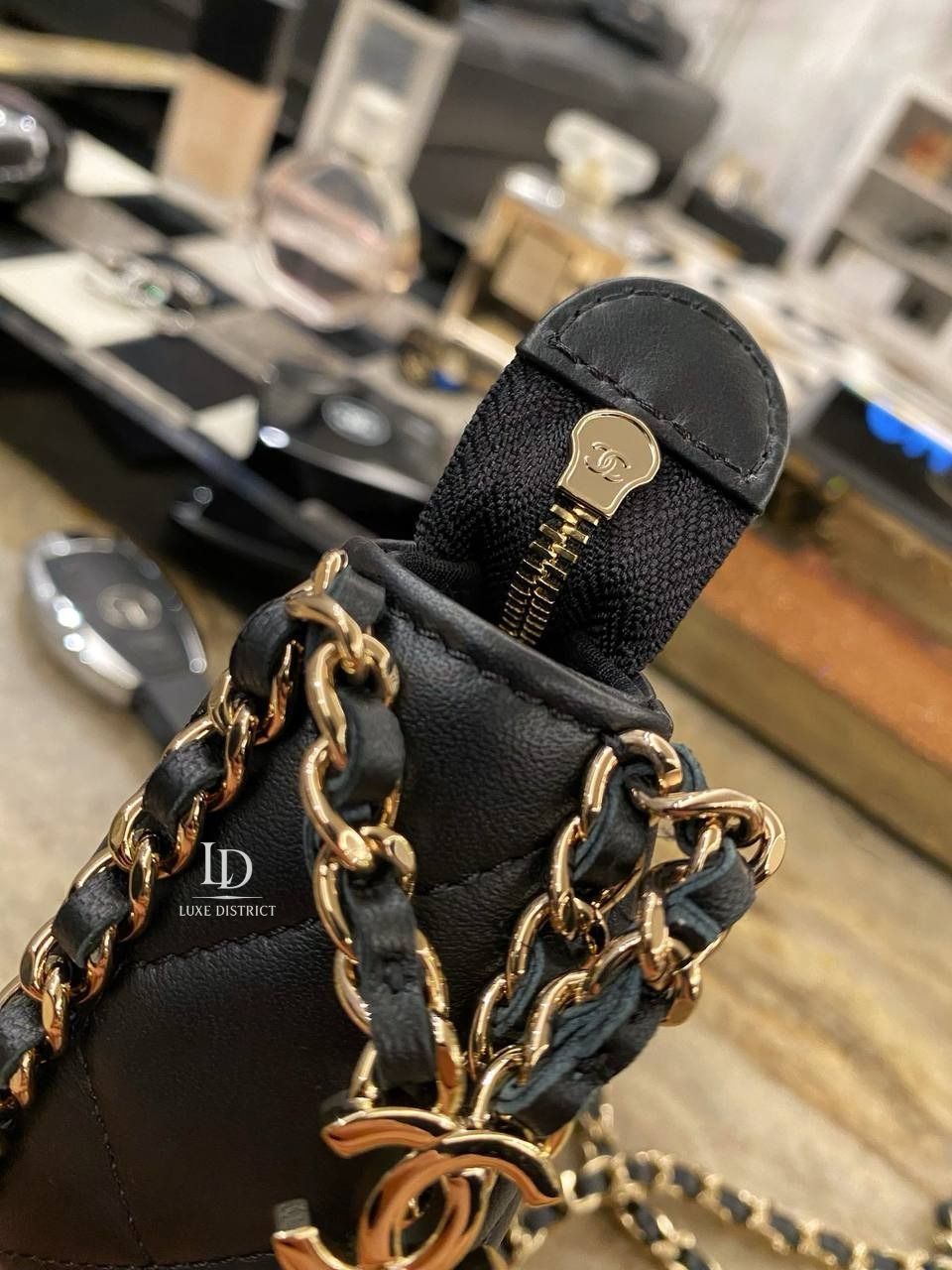 Сумка Chanel реплика Moon Hobo Mini из натуральной кожи