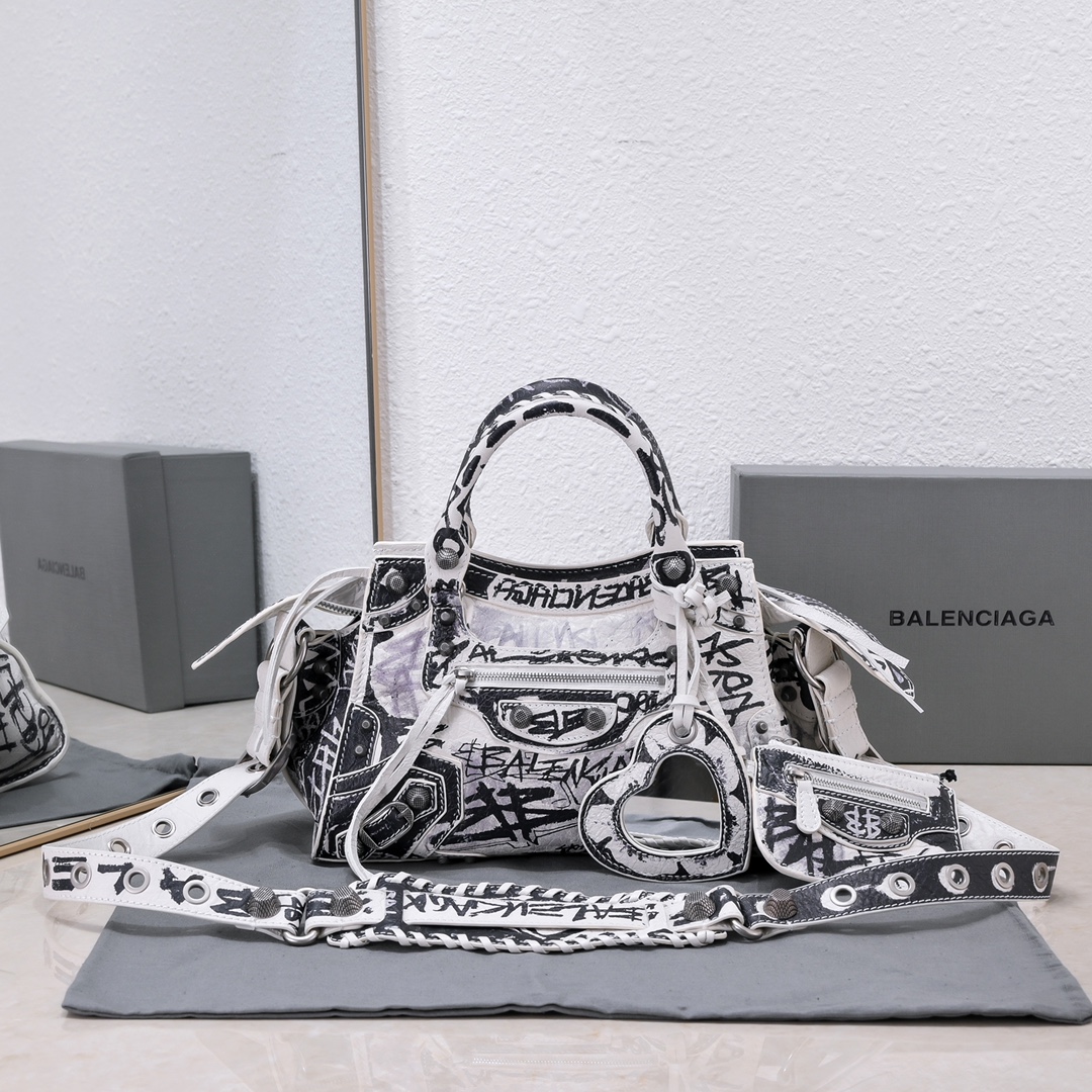 Сумка Balenciaga Neo Cagole Graffiti Граффити