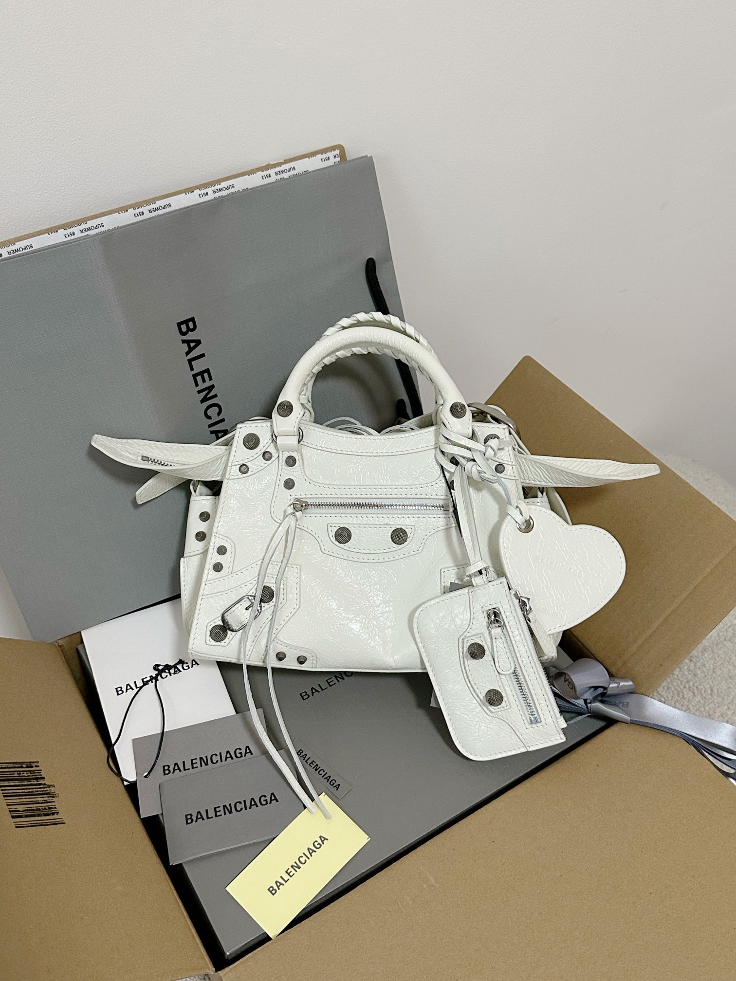 Сумка balenciaga Neo cagole белая 