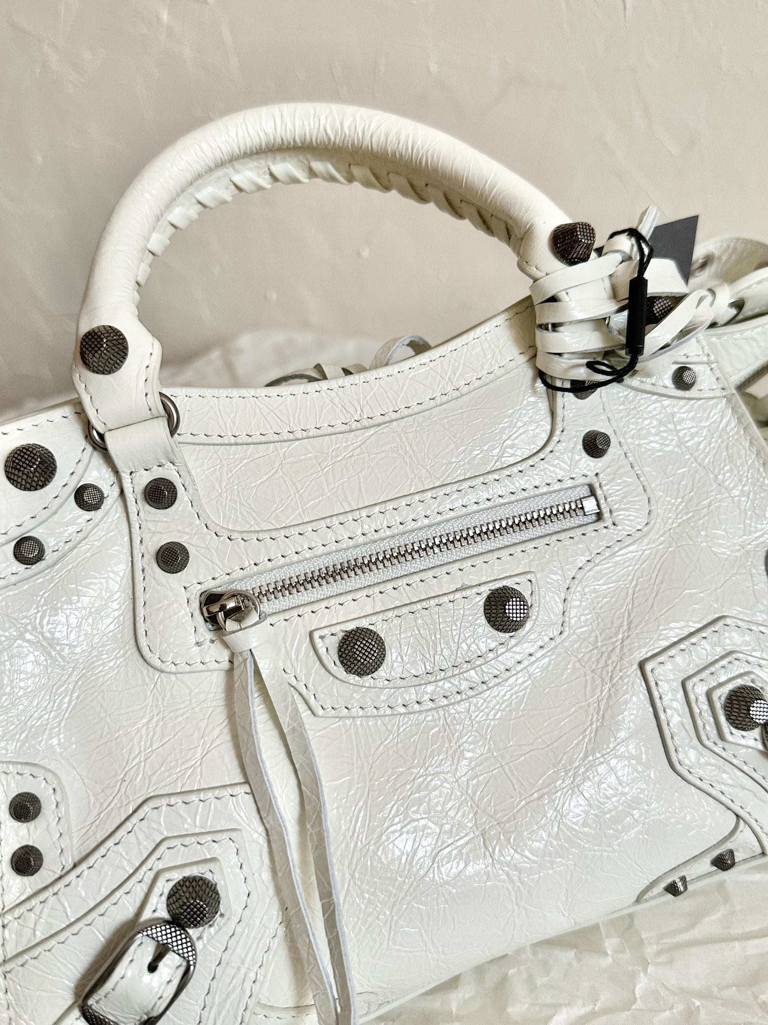 Сумка balenciaga Neo cagole белая 