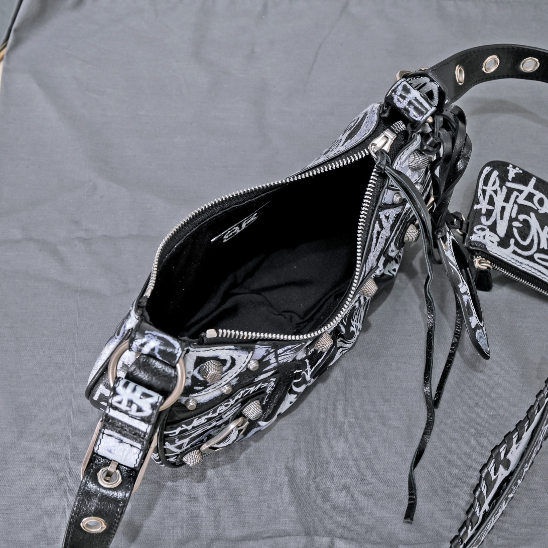 Сумка Balenciaga Cagole Граффити через плечо черная 