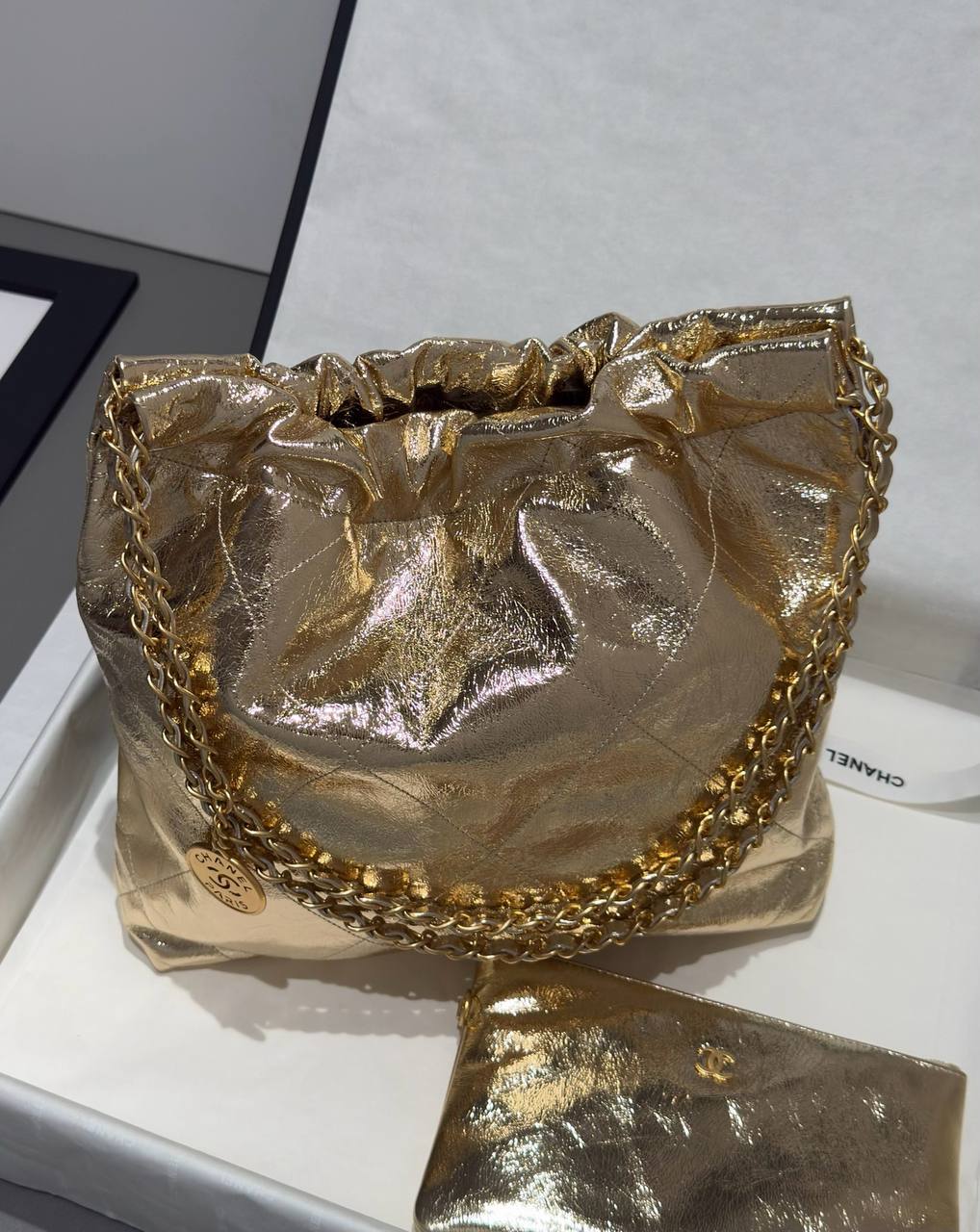 Chanel 22 mini gold 20 cm