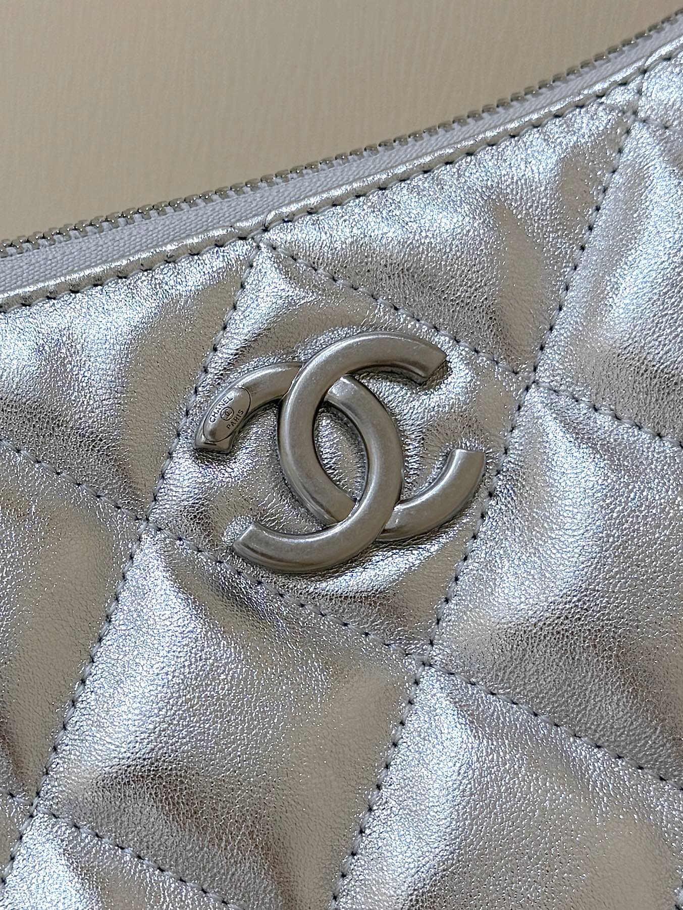 Сумка Chanel hobo 2025 silver 